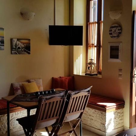 Mika'S House Villa Chalki Town Bagian luar foto